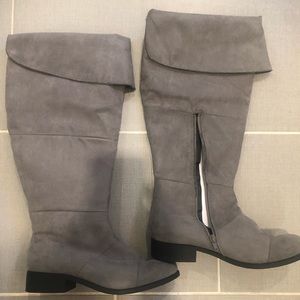 NWOT grey suede knee boots